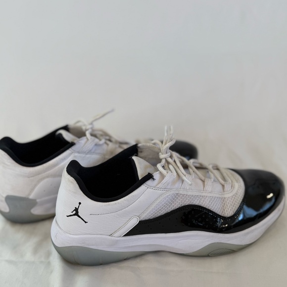 Jordan Other - Size 14- Air Jordan 11 CMFT Low Concord
